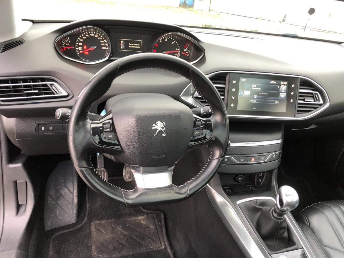 Peugeot 308 · Ano 2015 — imagem 38