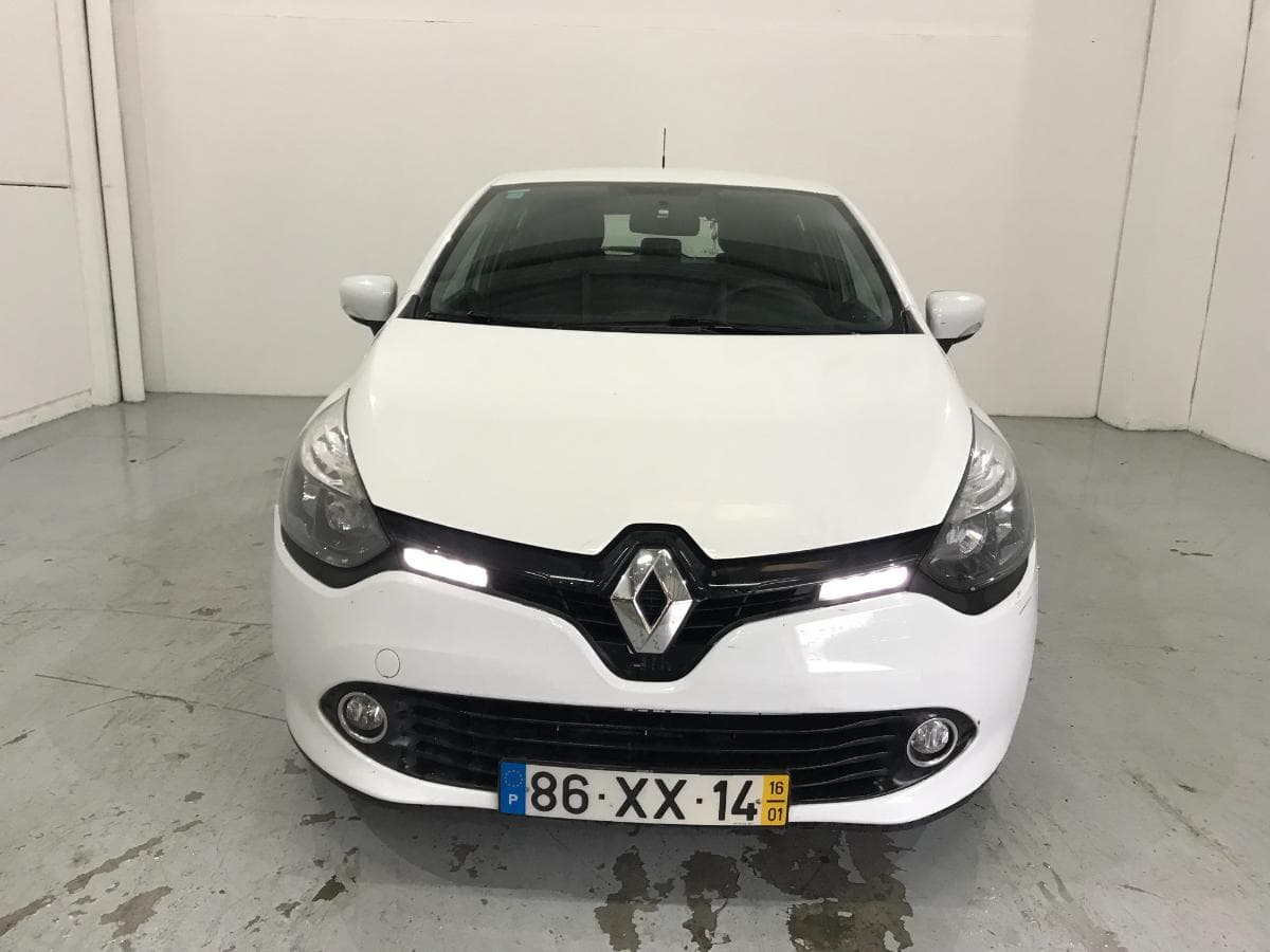 Renault Clio 1.5 DCI · Ano 2016 — image 3
