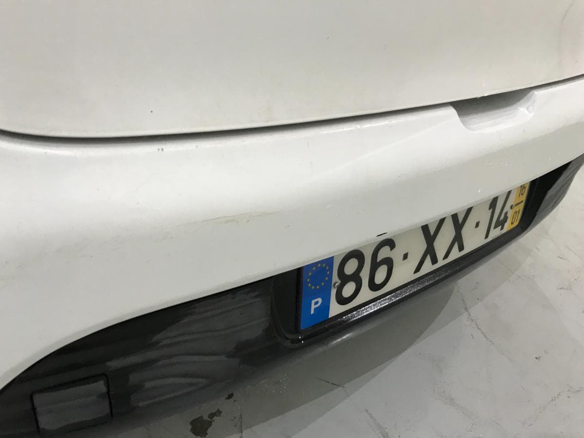 Renault Clio 1.5 DCI · Ano 2016 — image 11