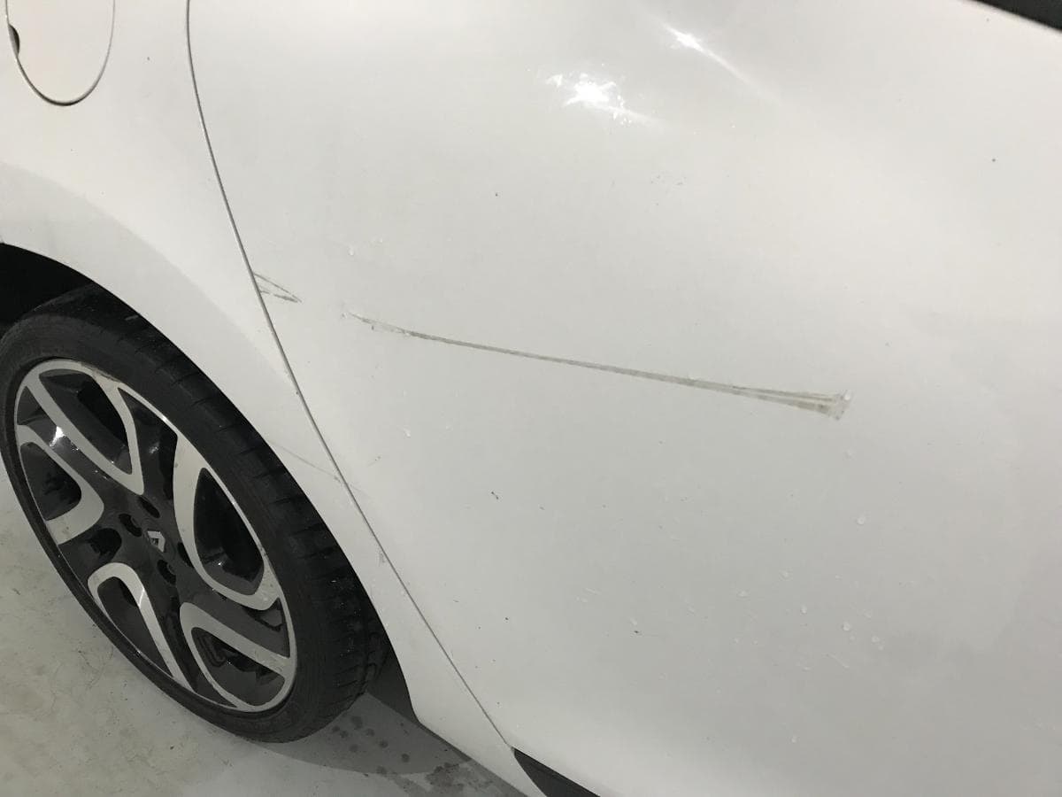 Renault Clio 1.5 DCI · Ano 2016 — image 14