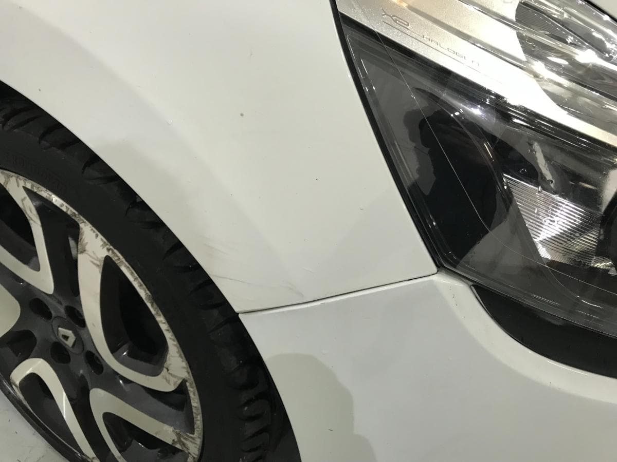 Renault Clio 1.5 DCI · Ano 2016 — image 16