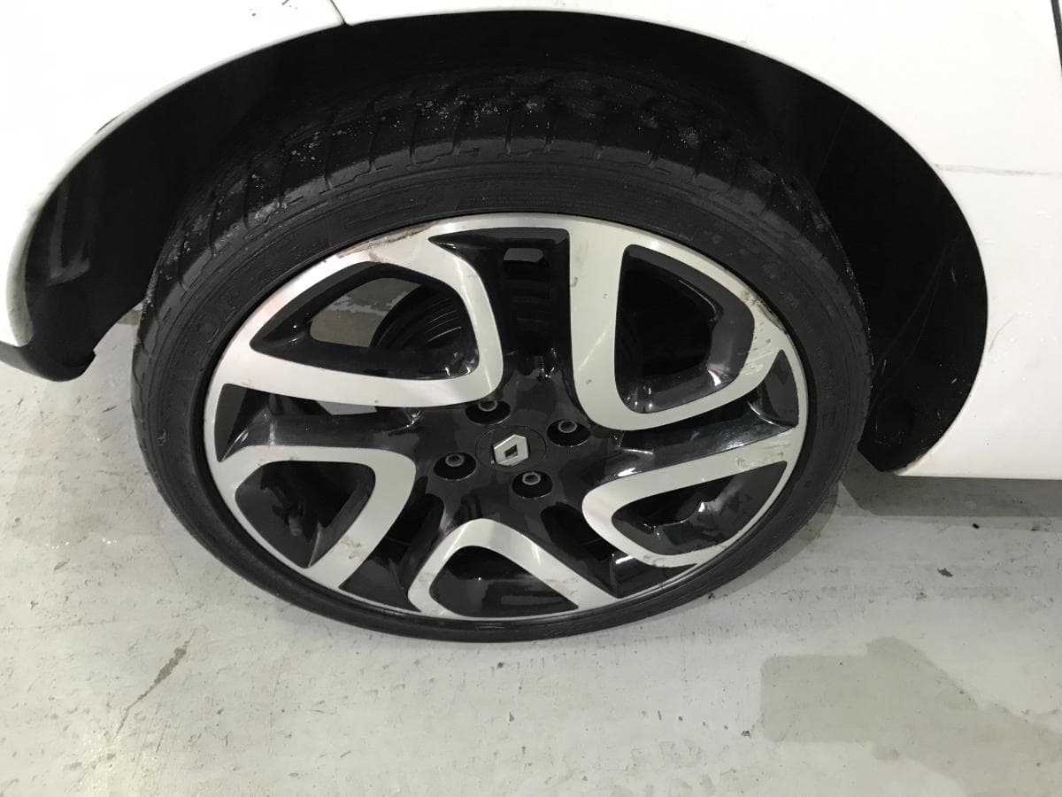 Renault Clio 1.5 DCI · Ano 2016 — image 21