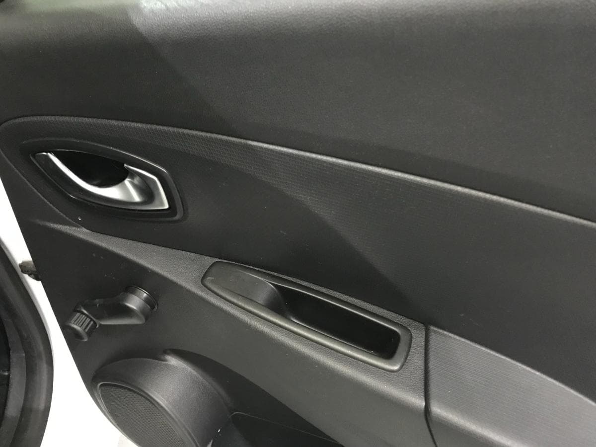 Renault Clio 1.5 DCI · Ano 2016 — image 29