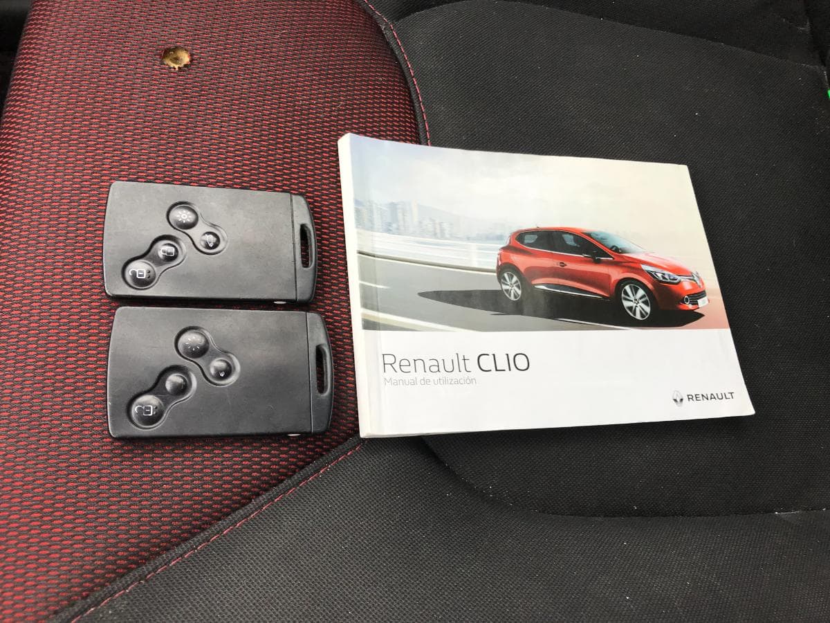 Renault Clio 1.5 DCI · Ano 2016 — image 40