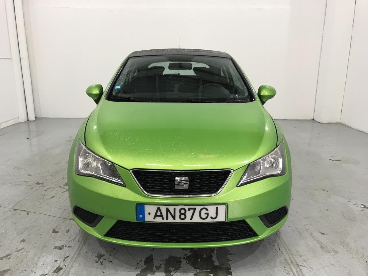 Seat Ibiza 1.2 TDI · Ano 2014 — image 3