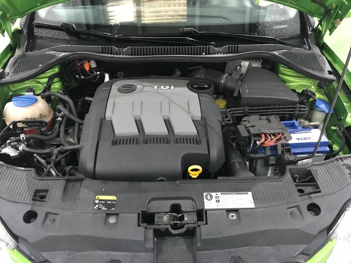 Seat Ibiza 1.2 TDI · Ano 2014 — image 4