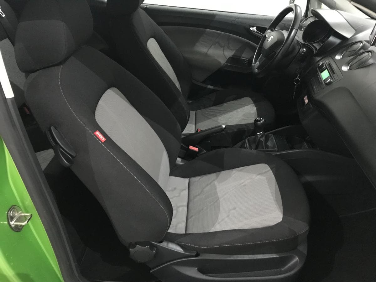 Seat Ibiza 1.2 TDI · Ano 2014 — image 19