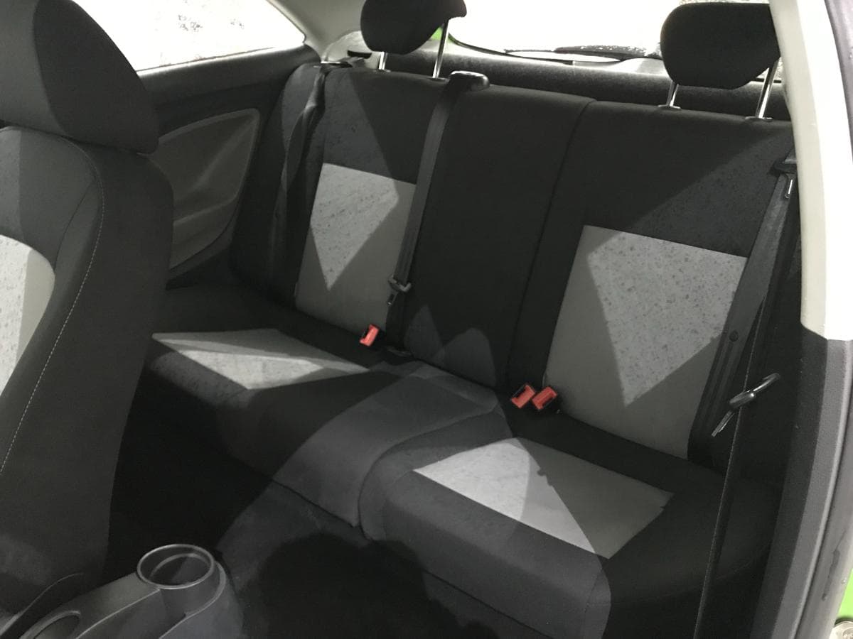 Seat Ibiza 1.2 TDI · Ano 2014 — image 22