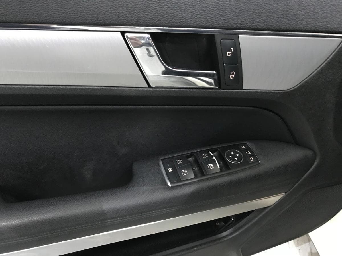 Mercedes-Benz E250 2.2CDI · Ano 2011 — image 41