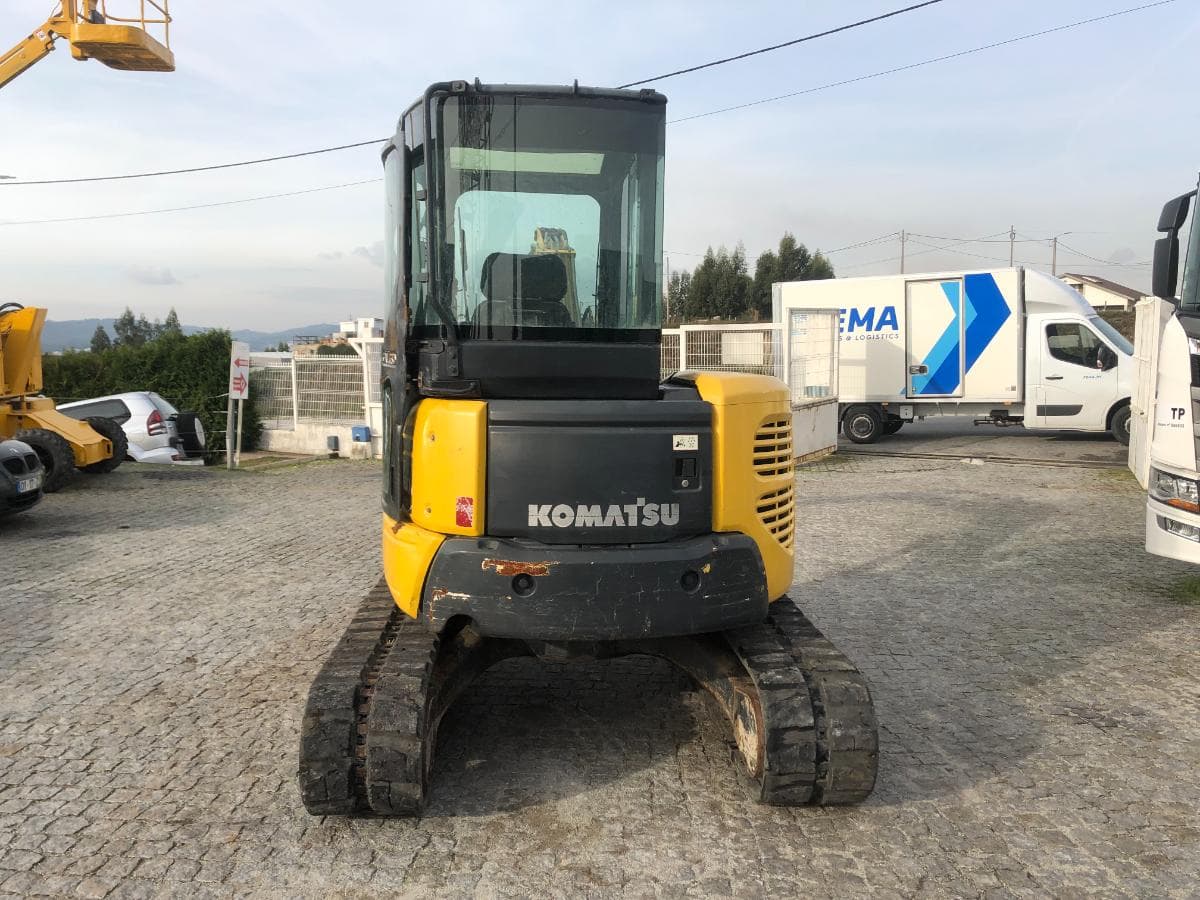Mini Giratória Komatsu PC50MR-8 — imagen 6