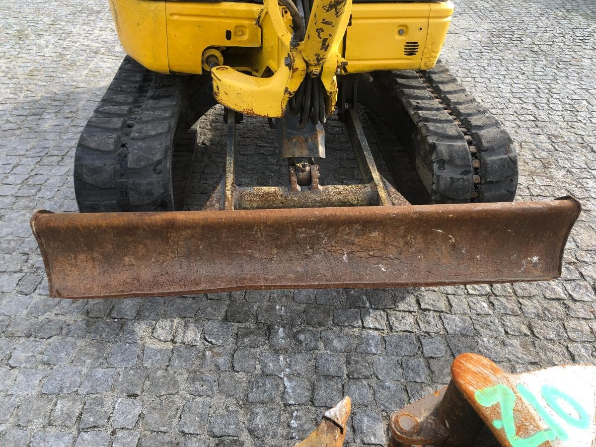 Mini Giratória Komatsu PC50MR-8 — imagen 14