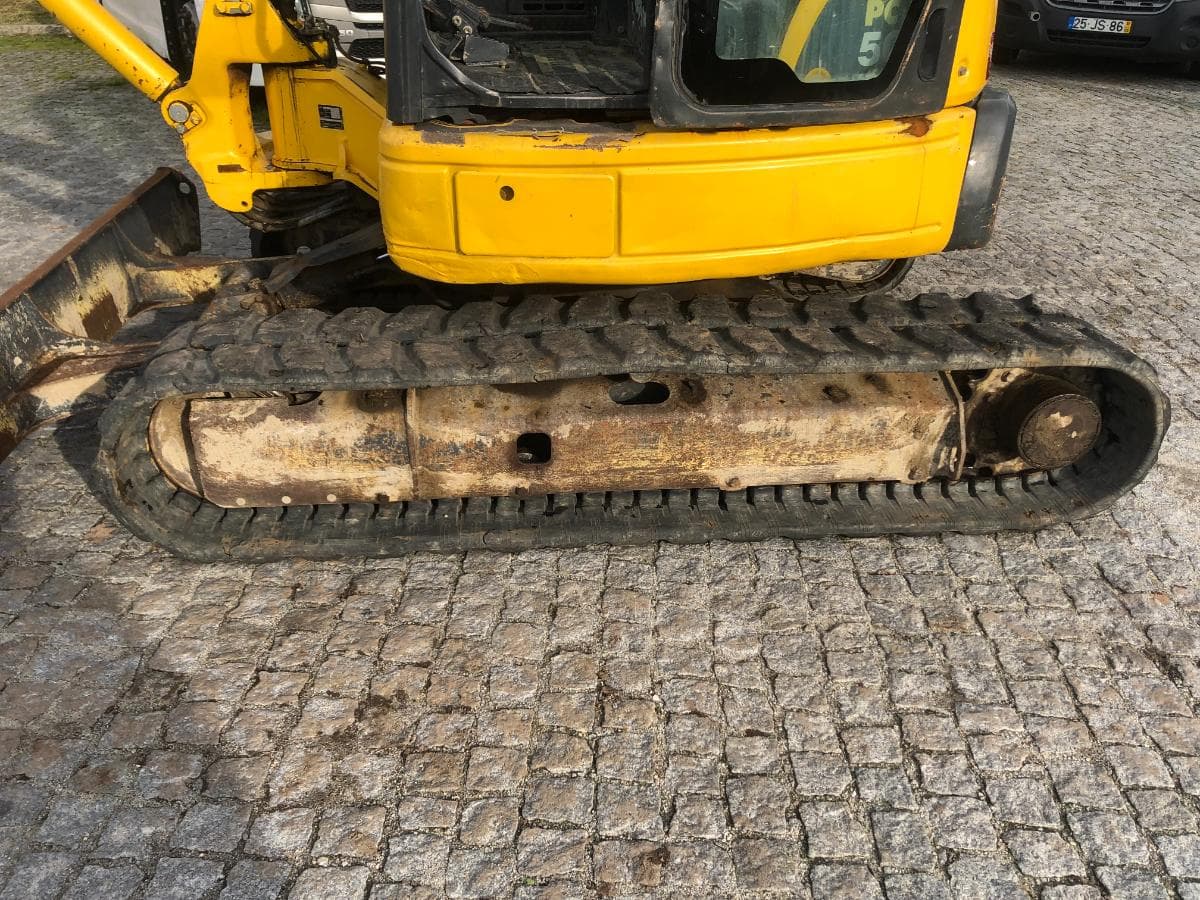 Mini Giratória Komatsu PC50MR-8 — imagen 25