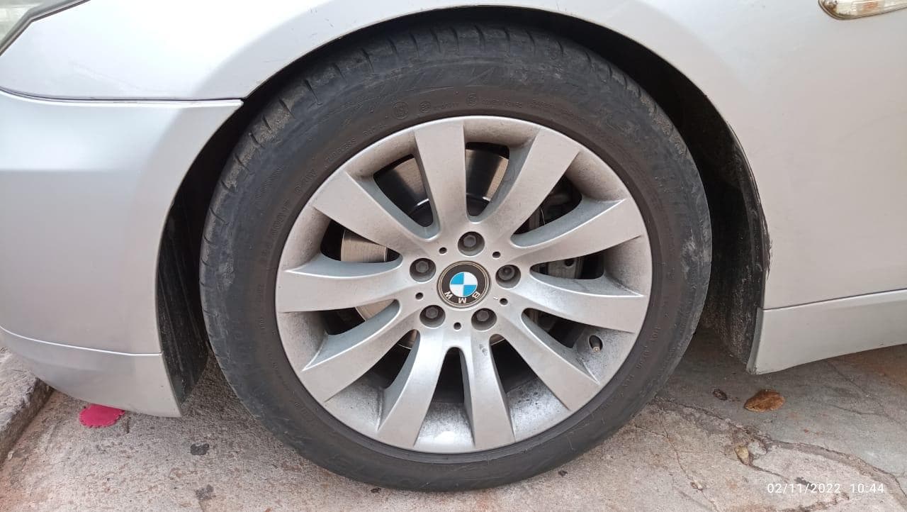 BMW modelo 530 · — image 9
