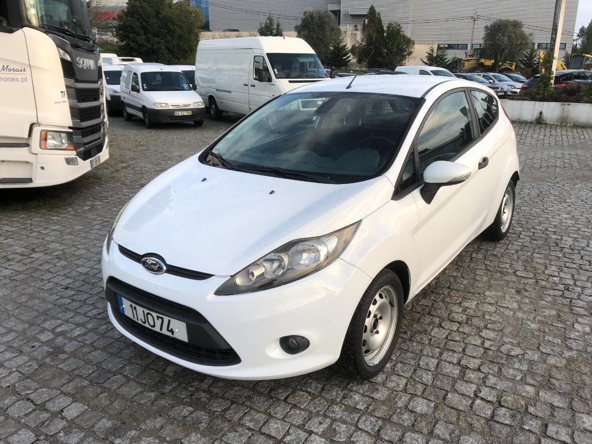 Ford Fiesta 1.4 TDCi · Ano 2010 — imagem 2