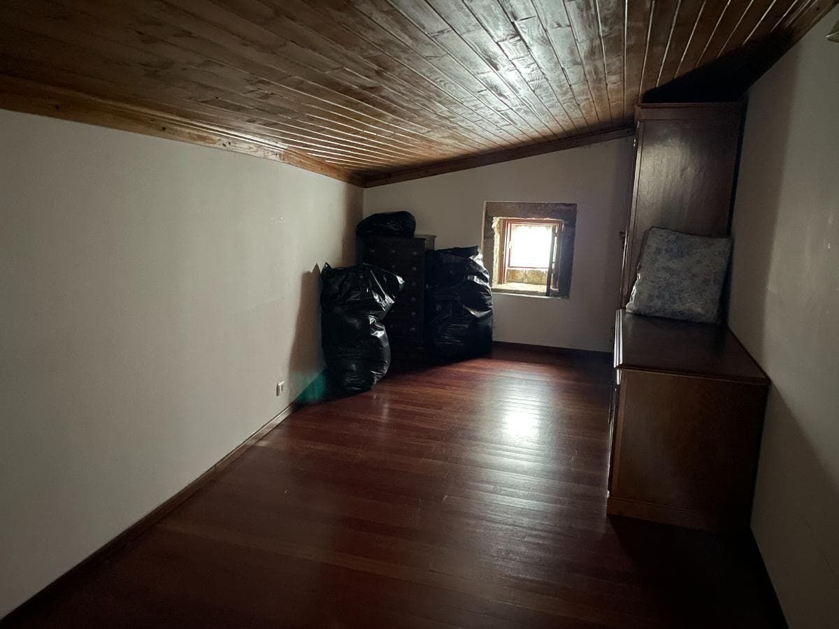 Moradia V4 · Almeida, Guarda — imagen 10
