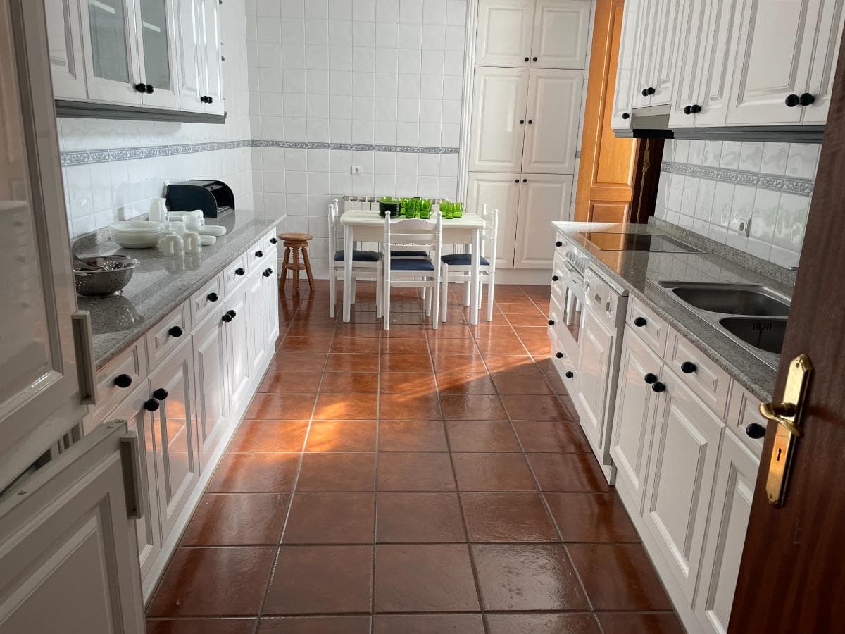Moradia V4 · Almeida, Guarda — imagen 6