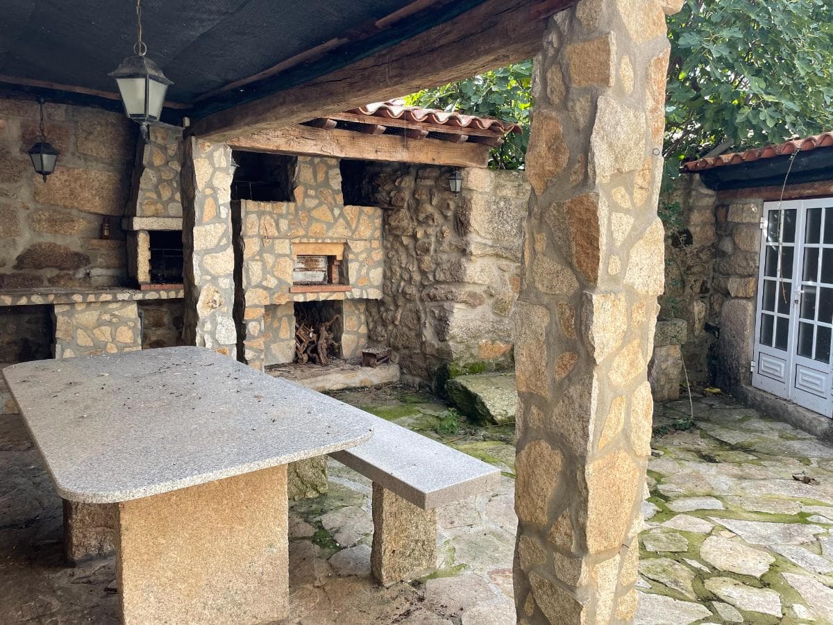 Moradia V4 · Almeida, Guarda — imagen 27