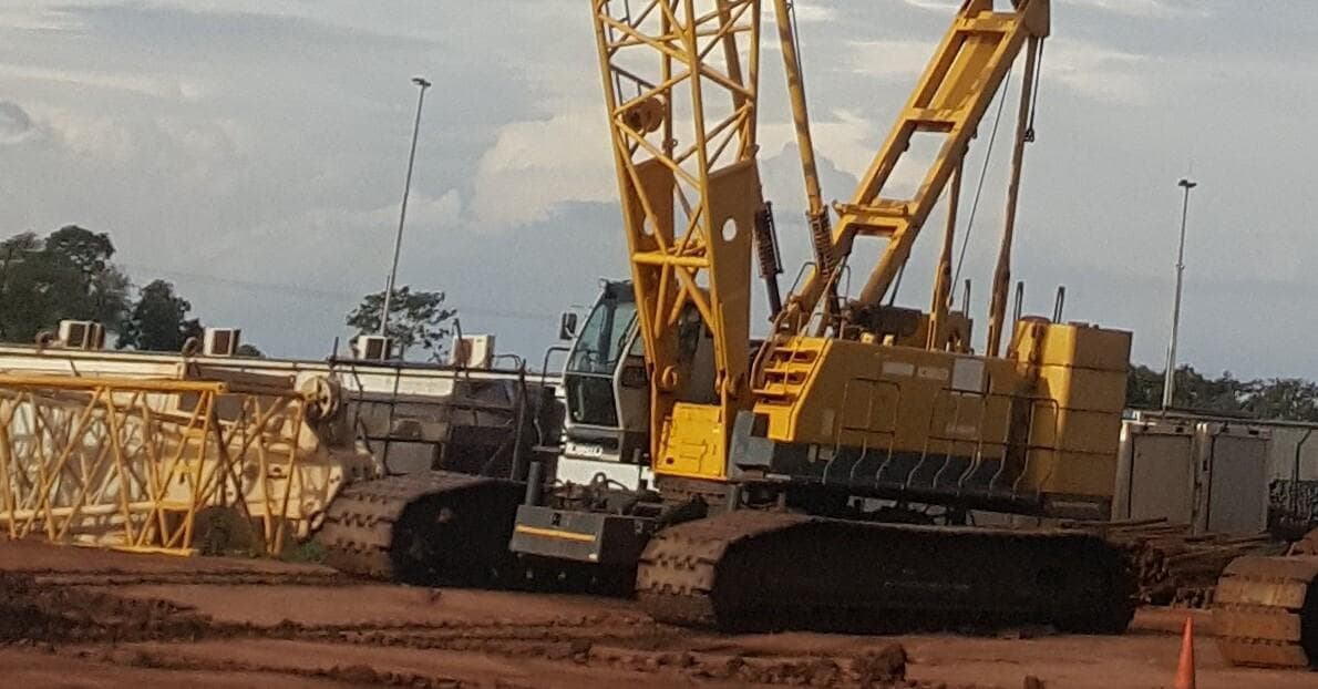 Grua KOBELCO - CK1600  ·