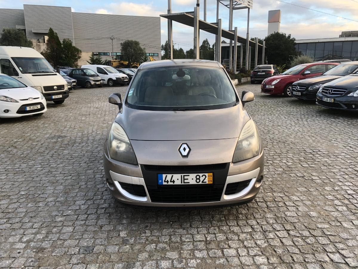 Renault Scénic 1.5DCI · Ano 2009 — image 2