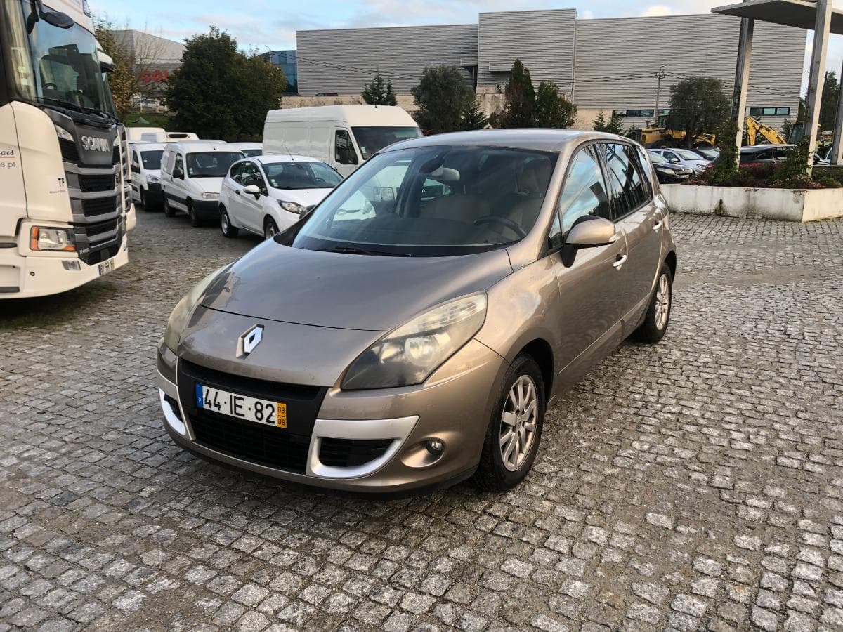 Renault Scénic 1.5DCI · Ano 2009 — image 3