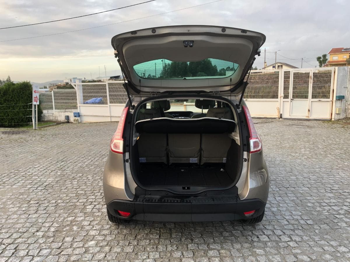 Renault Scénic 1.5DCI · Ano 2009 — image 7
