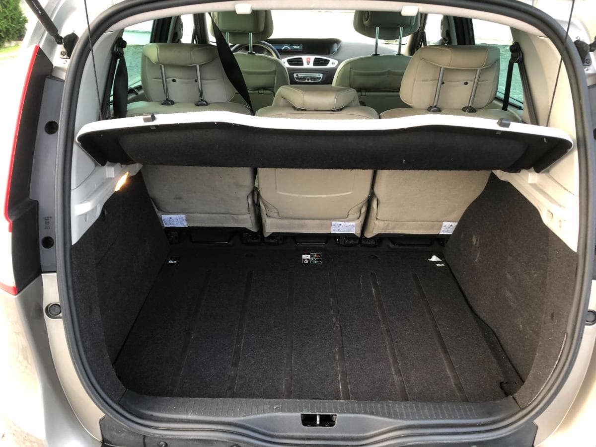 Renault Scénic 1.5DCI · Ano 2009 — image 8