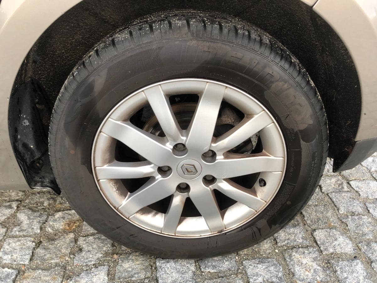 Renault Scénic 1.5DCI · Ano 2009 — image 13