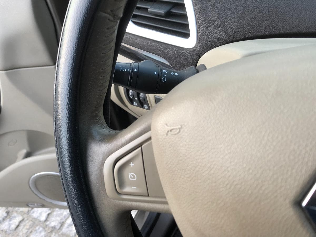Renault Scénic 1.5DCI · Ano 2009 — image 23