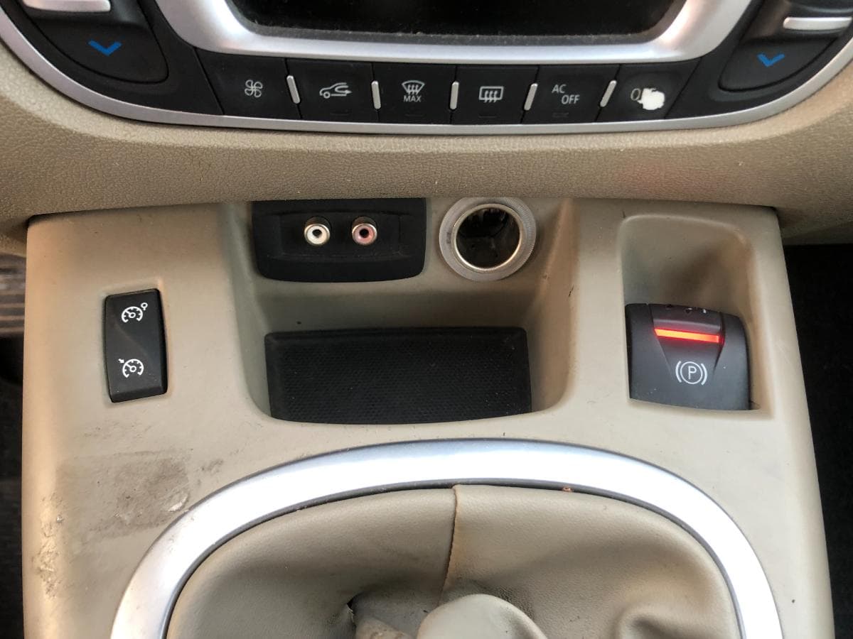 Renault Scénic 1.5DCI · Ano 2009 — image 32