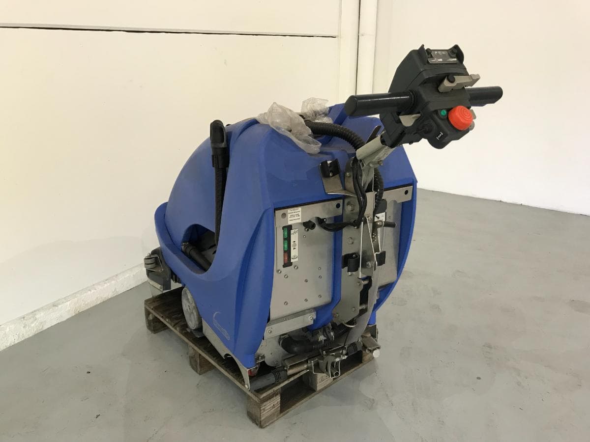 Máquina de Fregar Suelos — imagen 5