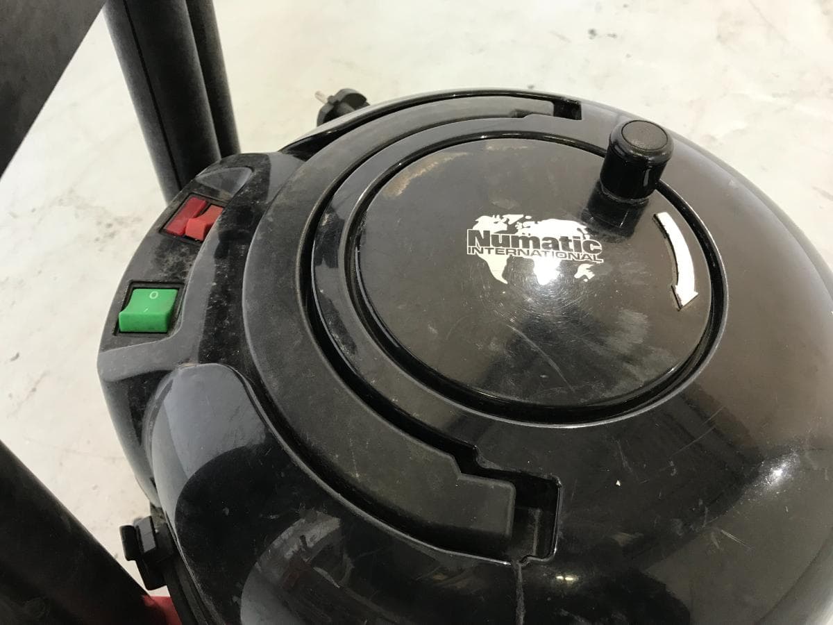 Vacuum Cleaner — image 5