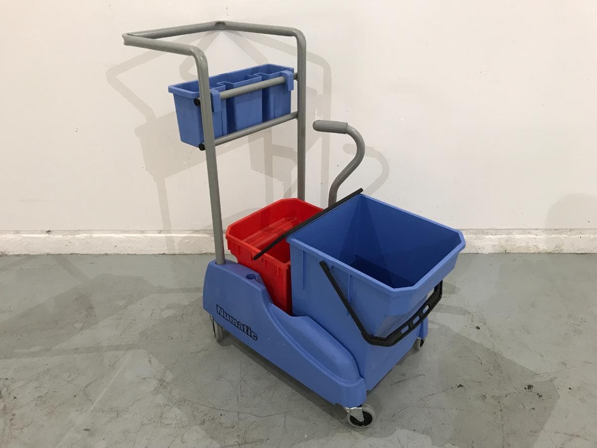 Carrinho Limpeza — imagen 1