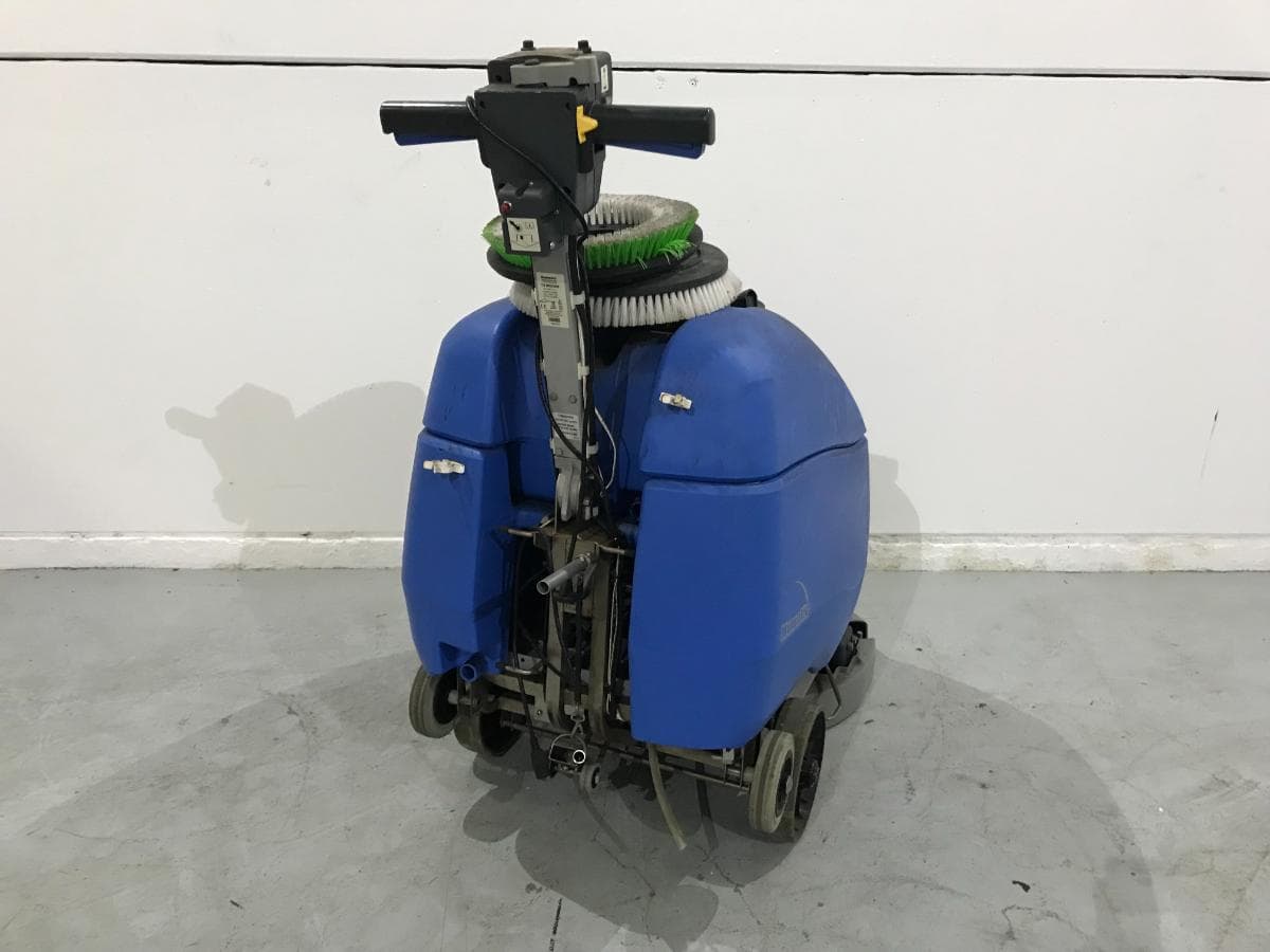 Máquina de Fregar Suelos — imagen 4