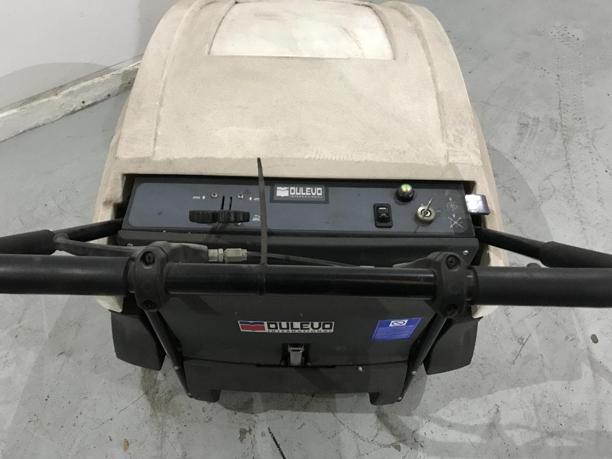 Máquina de Fregar Suelos — imagen 5