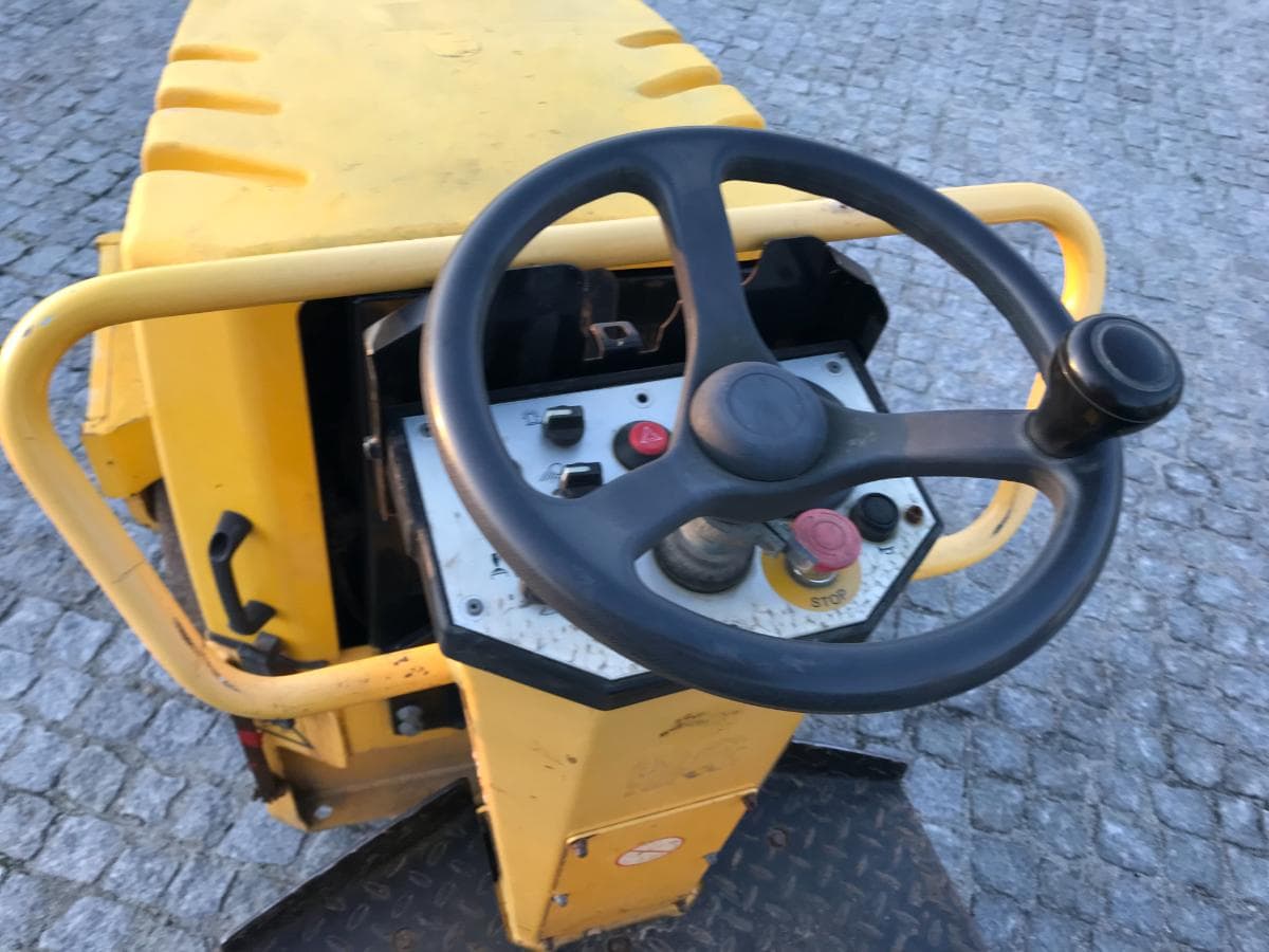 Cilindro Ammann AV20-2 · Ano 2012 — image 8