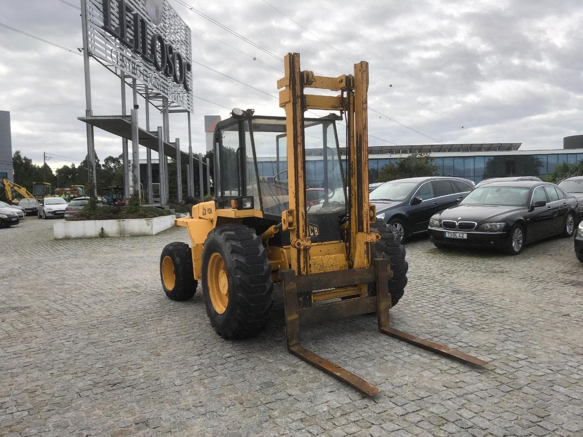 Empilhador JCB · Ano 1989 — imagem 1