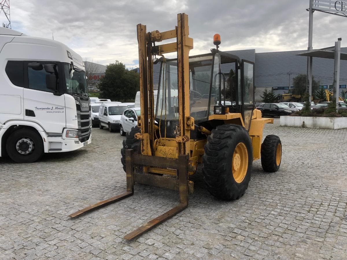 Empilhador JCB · Ano 1989 — imagem 3