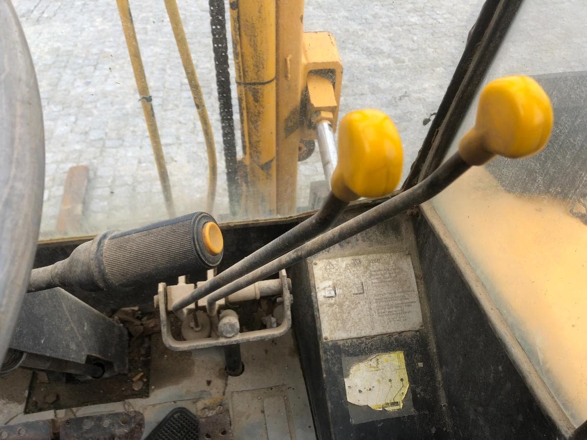 Empilhador JCB · Ano 1989 — imagem 18
