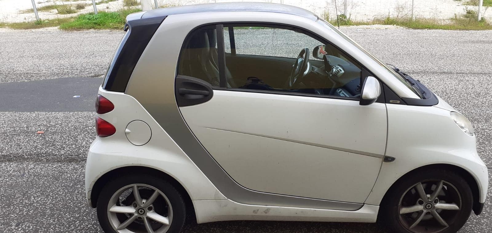 Smart Fortwo Coupé 0.8CDI · Ano 2011 — imagem 8