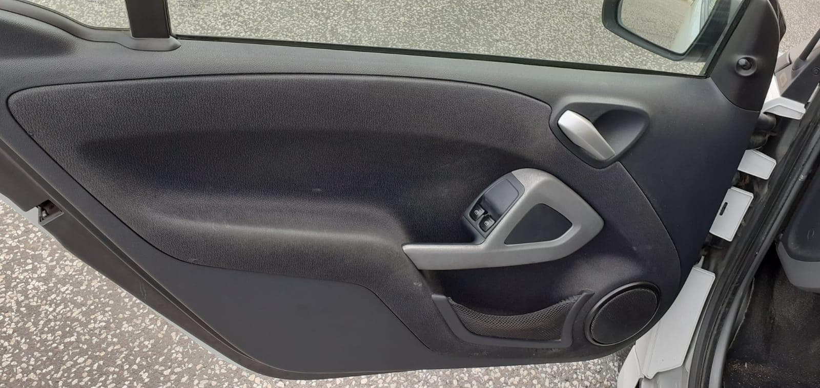 Smart Fortwo Coupé 0.8CDI · Ano 2011 — imagem 18