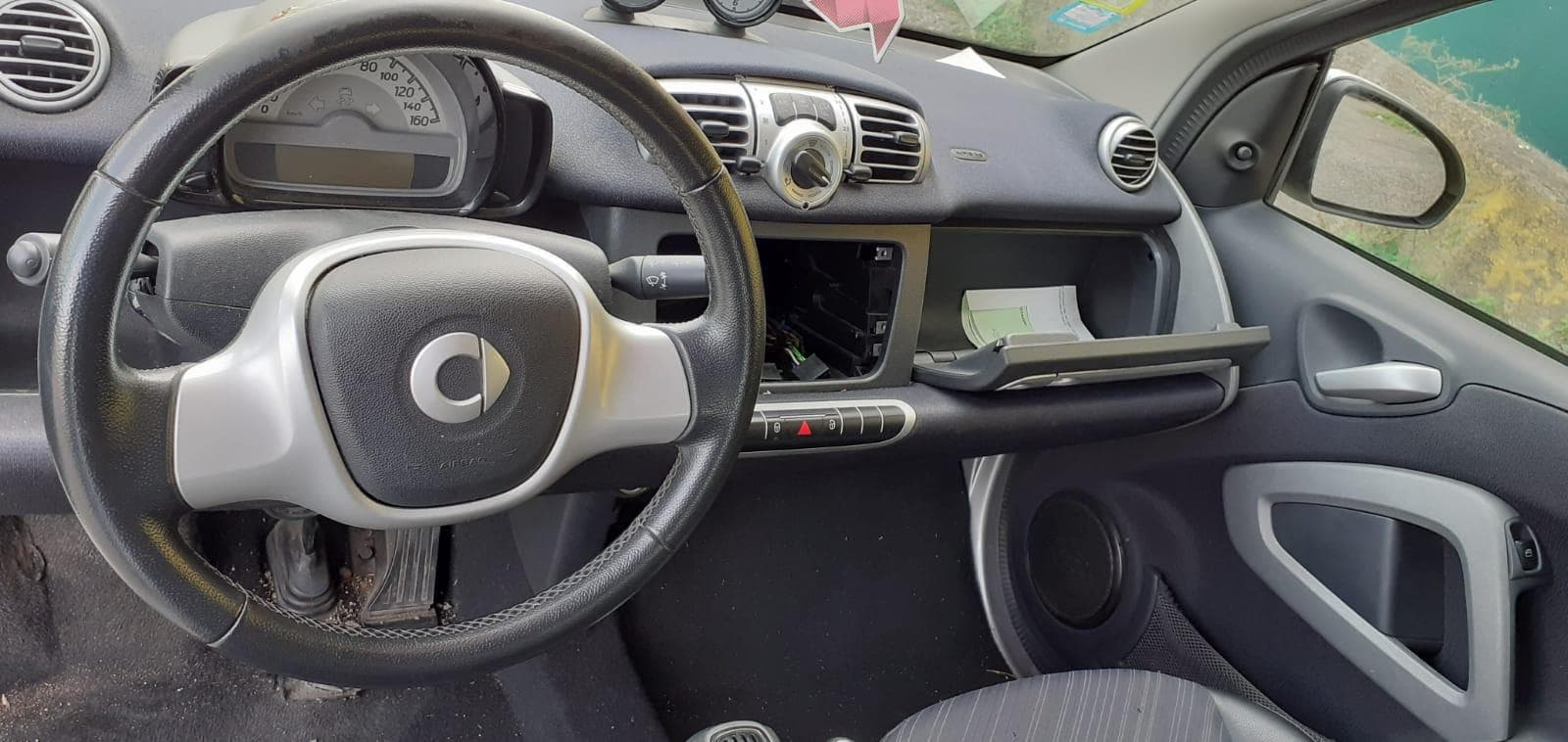 Smart Fortwo Coupé 0.8CDI · Ano 2011 — imagem 20