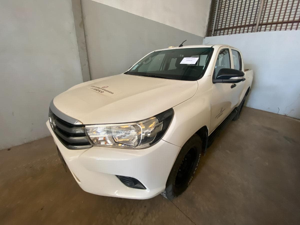 Toyota HILUX (4x4) · — imagem 1