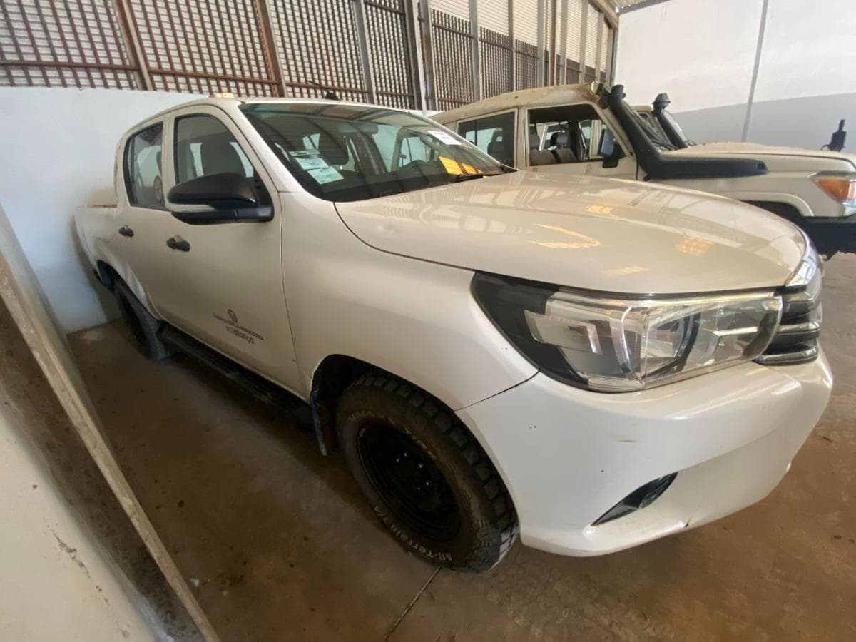 Toyota HILUX (4x4) · — imagem 8