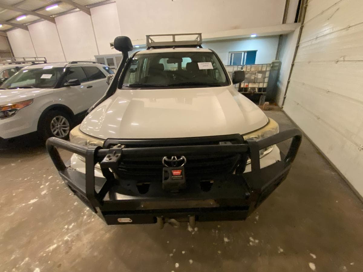 Veículo Toyota Land Cruiser · — imagen 7