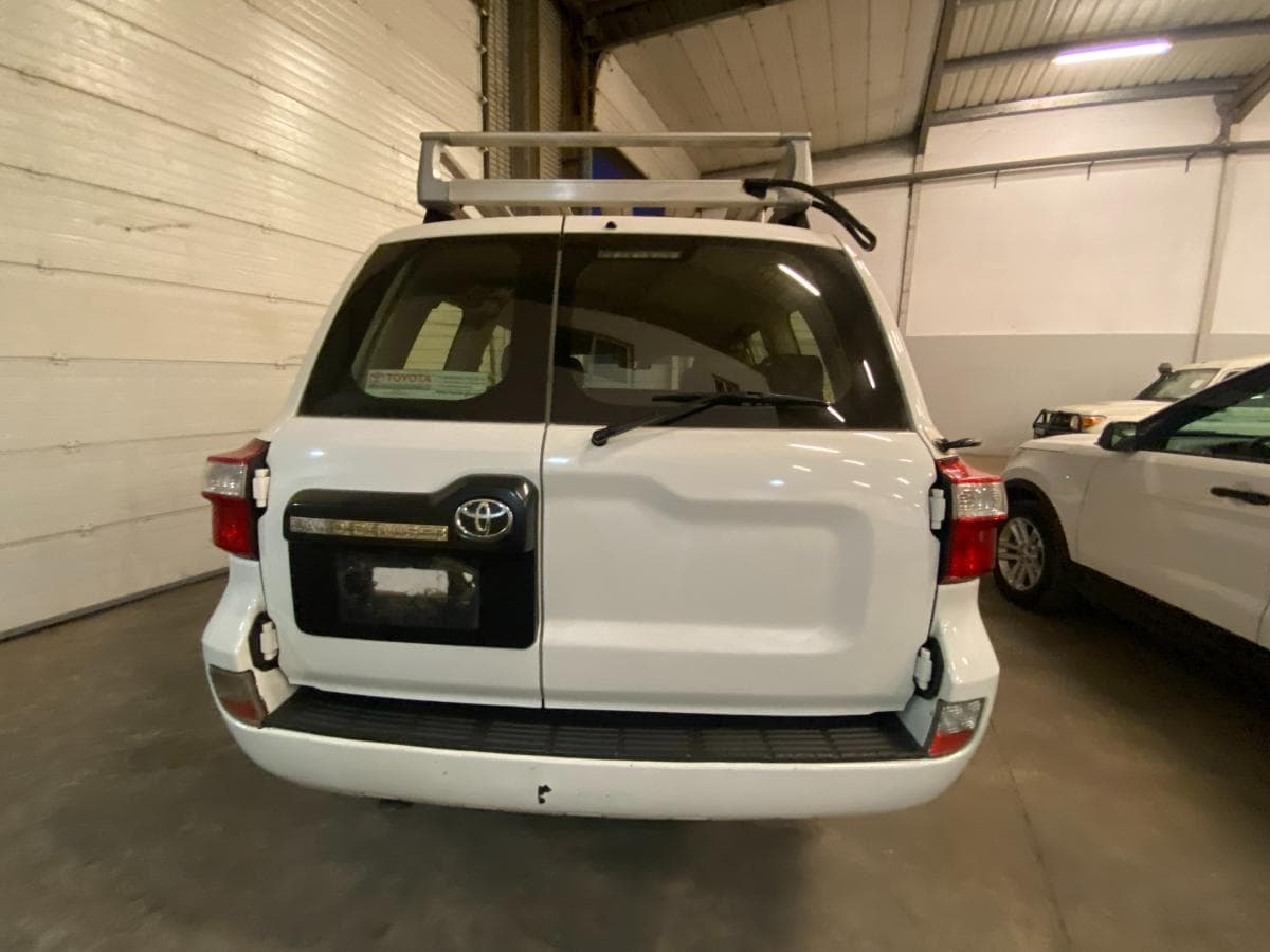 Veículo Toyota Land Cruiser · — imagen 3