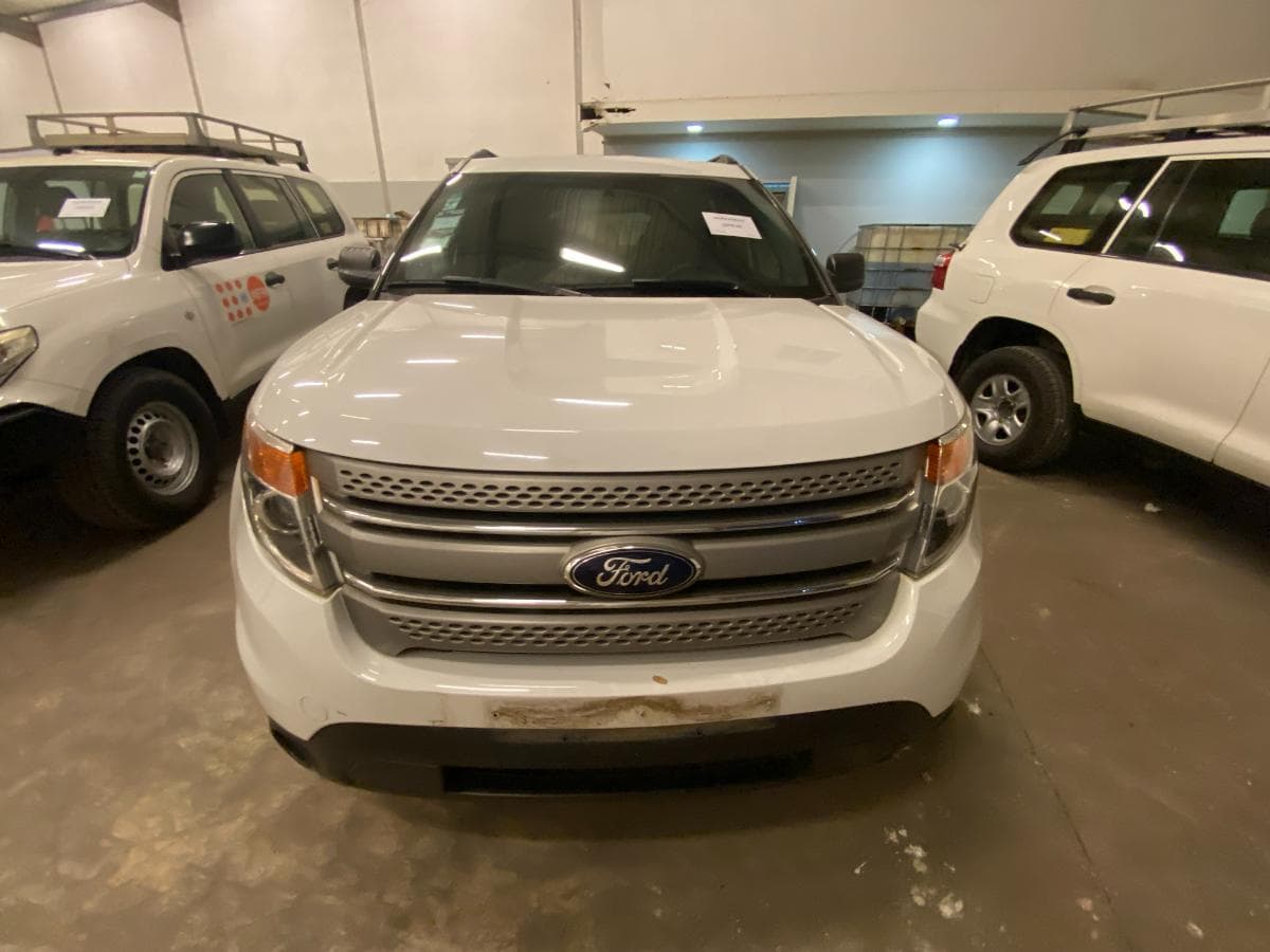 Veículo Ford Explorer · — image 5