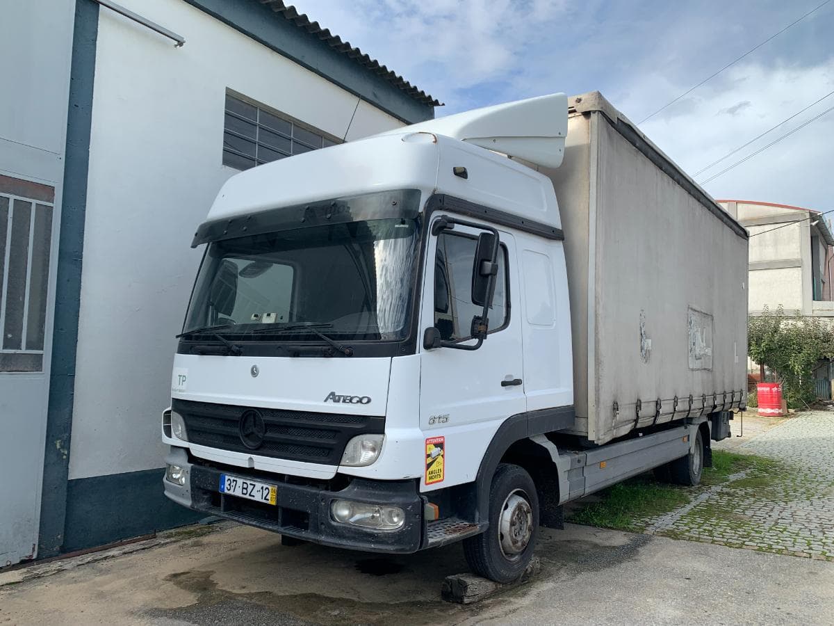 Mercedes-Benz Atego 815