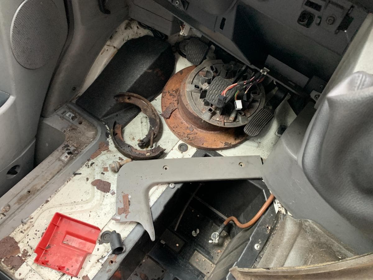 Volkswagen Crafter 2.5TDI — imagem 8