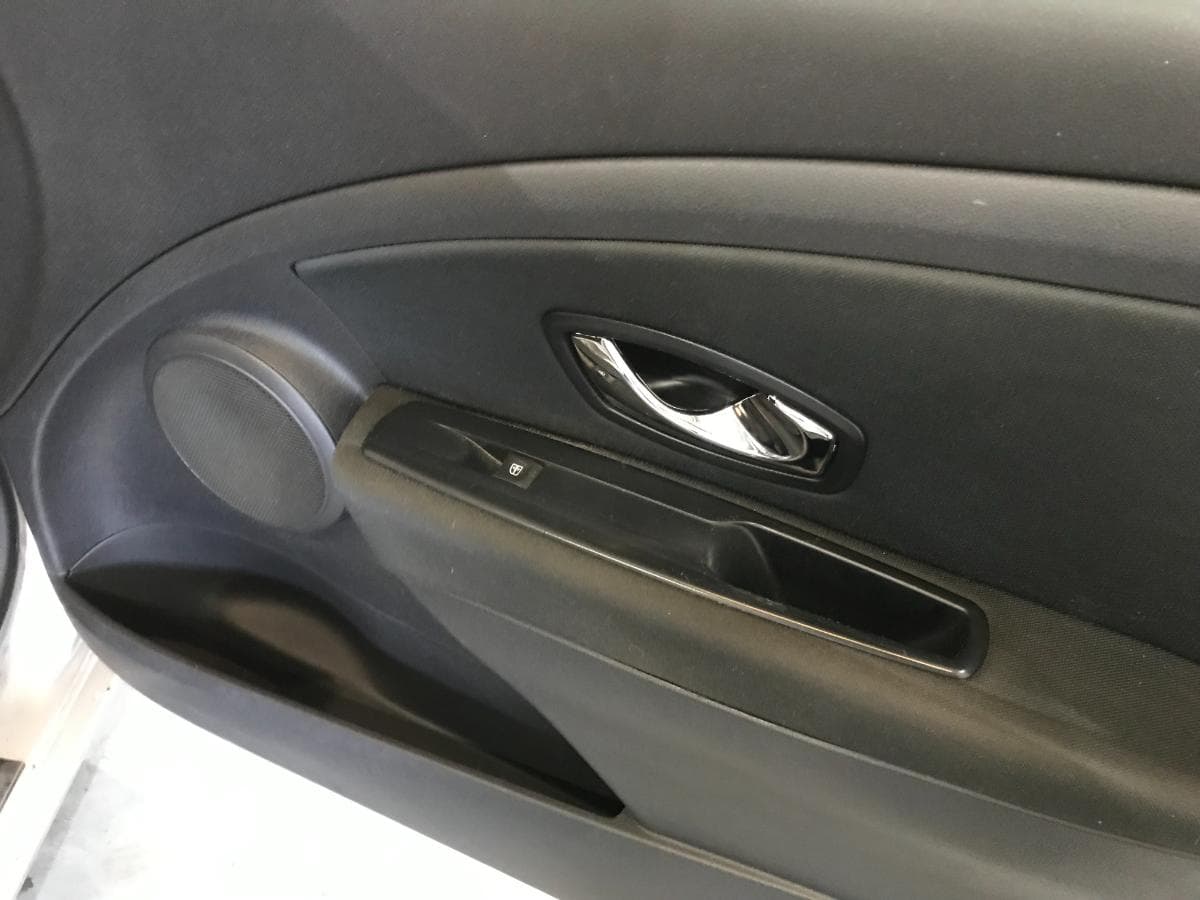 Renault Mégane 1.5DCI · Ano 2015 — imagen 23