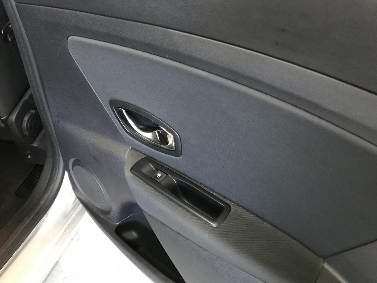 Renault Mégane 1.5DCI · Ano 2015 — imagen 26